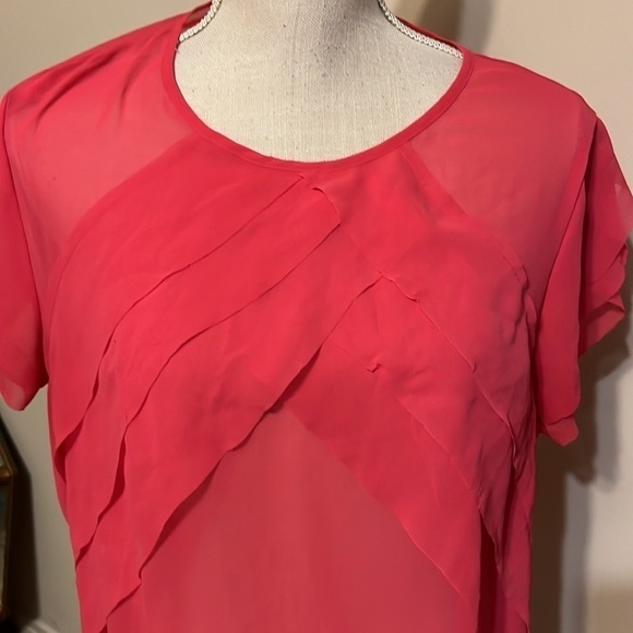 Liz Claiborne deep coral top with ruffles. Sz L - Picture 2 of 6